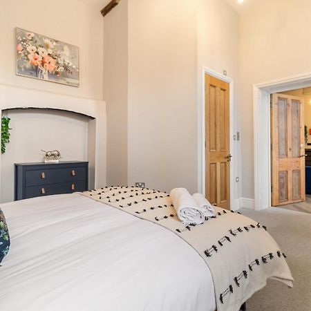 Whiskawaystays - Shaw Mews - Apartment 3 ウスター エクステリア 写真