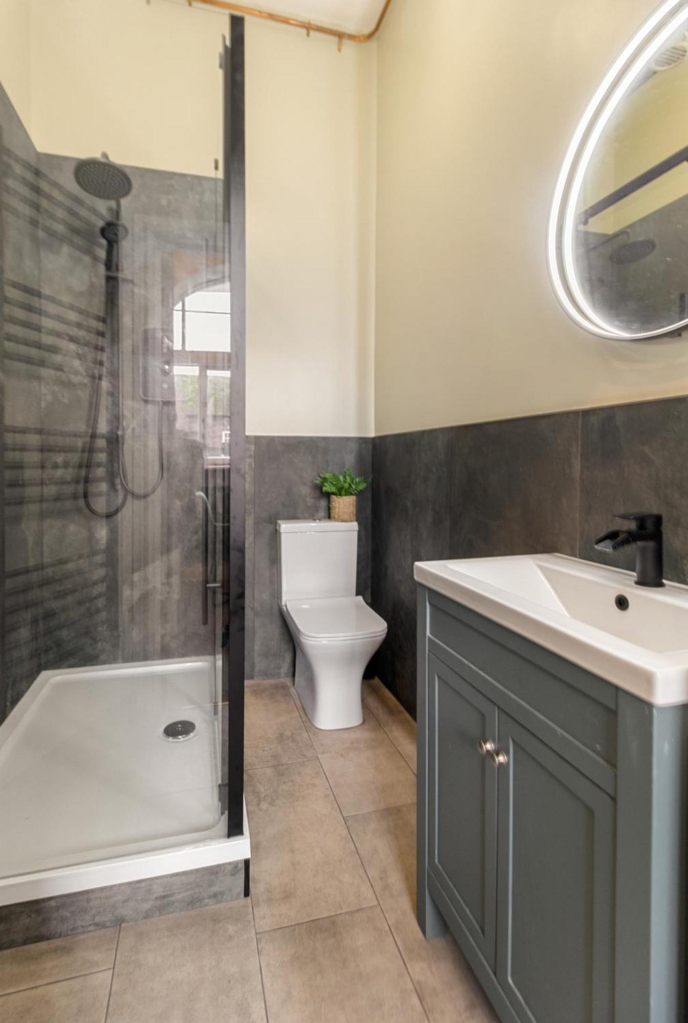 Whiskawaystays - Shaw Mews - Apartment 3 ウスター エクステリア 写真