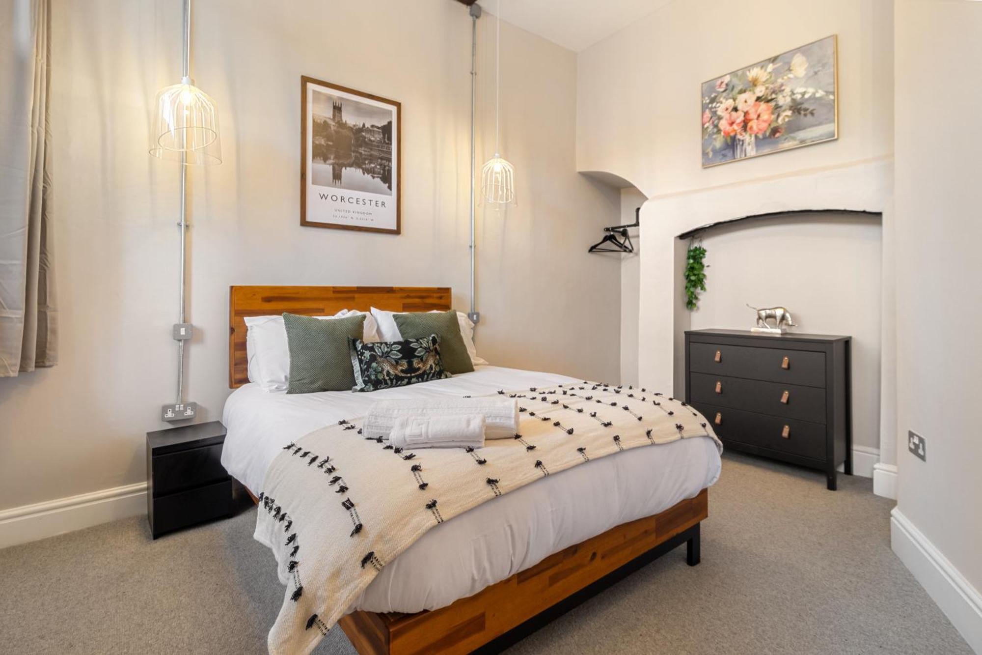 Whiskawaystays - Shaw Mews - Apartment 3 ウスター エクステリア 写真