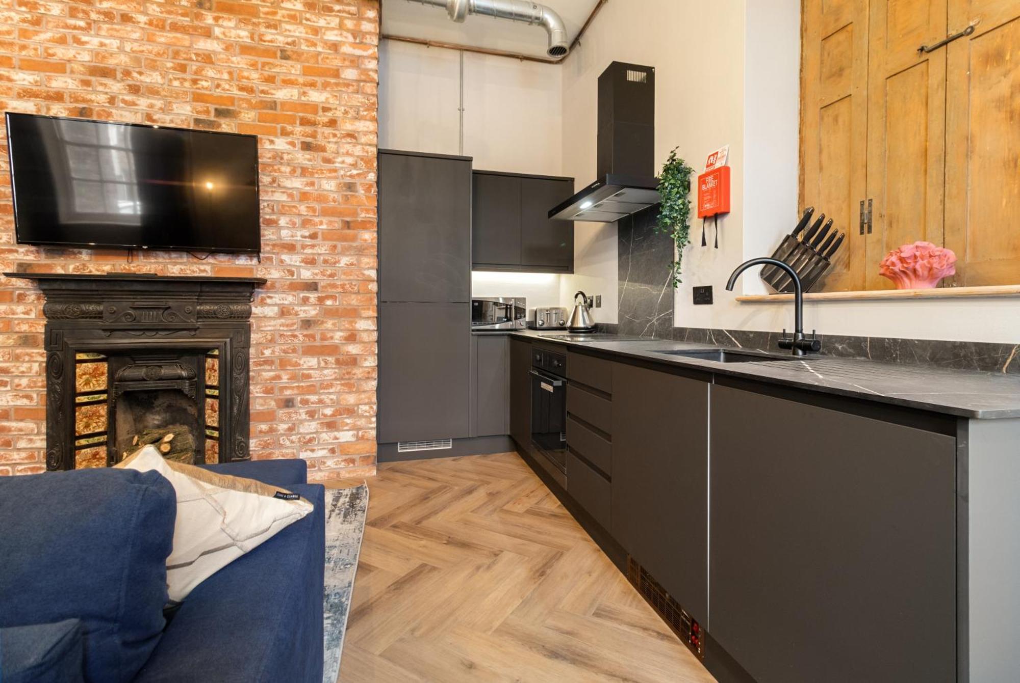 Whiskawaystays - Shaw Mews - Apartment 3 ウスター エクステリア 写真